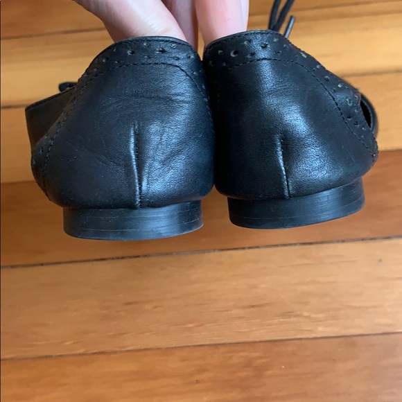 Town.com Black Leather Open Sides Oxford Flats - Picture 6 of 9